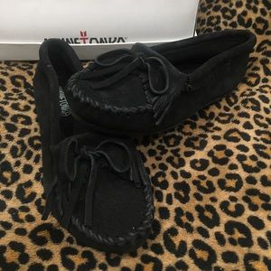Black Minnetonka Moccasins- Kilty
